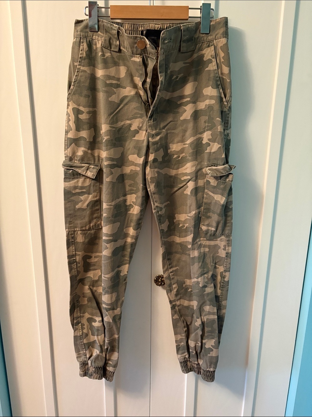 Streetwear Society Men's Camo Cargo Joggers - Olive & Tan